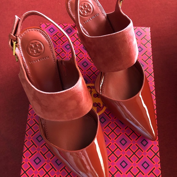 Tory Burch Ashton Leather Slingback Stiletto Pump. - Picture 2 of 6